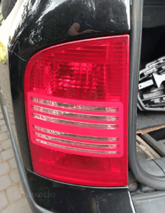 Skoda Octavia I lift kombi lampa tył tylna prawa lewa 1