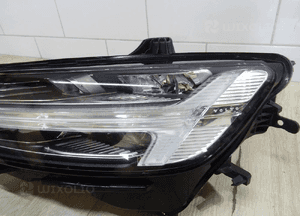Lampa Lewa LEWY przód Volvo V60 II S60 FULL LED MID BTA 32314160 32314160 4