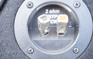 Subufer subwoofer skrzynia basowa kicker 20HM 47TRTP102 4