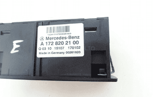 GNIAZDO USB HUB MERCEDES W156 W176 W117 3