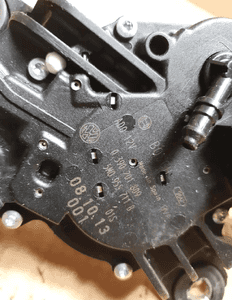 } SILNICZEK WYCIERACZKI TYŁ VW GOLF V PLUS nr 5M0955711B / 0390201809 4