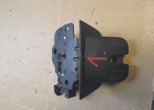 Zamek klapy tył audi A3 8P A4 nr 8P4827505C 1