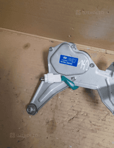 SILNICZEK WYCIERACZKI TYŁ SANTA FE II 98700-2B000 3