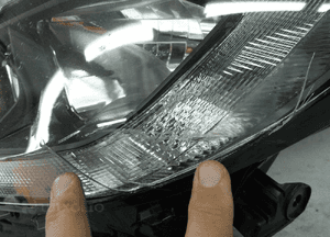 Toyota aygo cross zwykła lampa przednia lewa 4