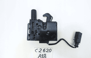 Zamek maski przód maski audi A1 82A 19- 1