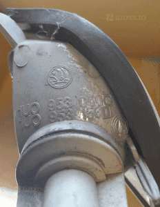 KIERUNKOWSKAZ MIGACZ OCTAVIA I 1 97-01 PRZÓD PRAWY LIFT 3