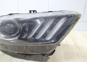 Lampa przód prawa ford mustang 2015 FR3B-13005-B 2