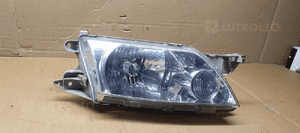 Lampa prawy przód przednia prawa Mazda Premacy 4