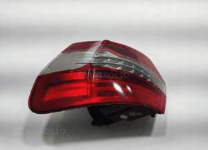 Lampa prawa tył błotnika citroen C5 iii X7 sedan 9675061480 12-17 lift 4