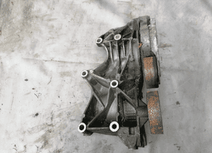 Łapa alternatora Audi A4 B6 00-06r 06B903143L 2