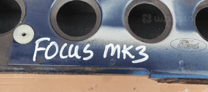 Pas przedni wzmocnienie belka zderzaka przód Ford Focus MK3 8