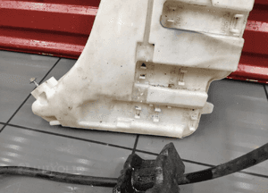 BMW 5 F10 F11 F07 ZBIORNIK ZBIORNICZEK SPRYSKIWACZY POMPKI ORYGINAŁ ZDROWY 2