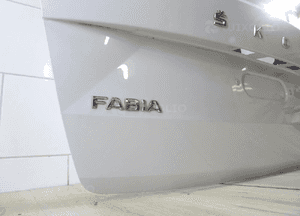 Skoda Fabia III kombi klapa tył tylna 6V9 6V9827159 A 3