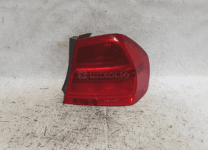 * LAMPA TYLNA PRAWA TYŁ PRAWO BMW E90 1