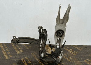 MERCEDES B W246 Zwrotnica tył Lewy - 16312 2