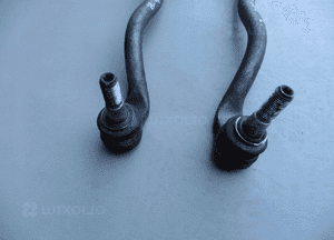 Drążek kierowniczy końcówka lewa Mercedes ML W164 2