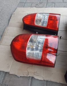 Mazda MPV 99-06 lampa tylna tył lewy Lewa orginał 3