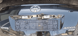 Toyota Avensis T25  sedan klapa bagażnika tył 209 4