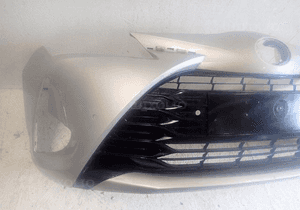 Zderzak przód przedni toyota yaris 3 iii lift 2017- 2