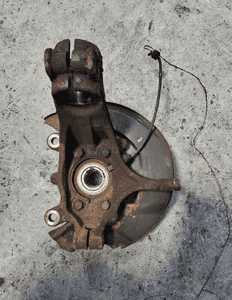 ZWROTNICA PIASTA prawy przód przednia Nissan X-Trail T32 1,6DIG-T 13- 2