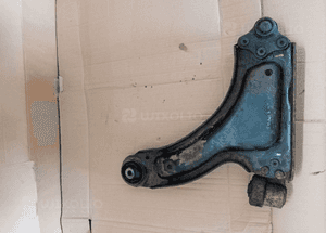 Wahacz prawy przód przedni Opel Tigra B II 2