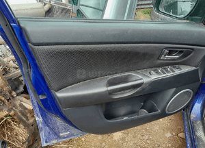 Mazda 3 BK   03-09 drzwi lewy przód szyba  lewy 3