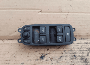 } PANEL SZYB VOLVO V50 30795081 1