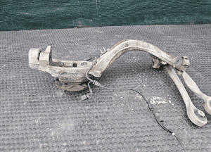 Zwrotnica 8E0258F 8E0407242B Zawieszenie Piasta Czujnik ABS Przednia Przód Prawa AUDI A4 B6 B7 22