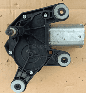 Fiat Grande Punto silniczek wycieraczki tył tylnej 1