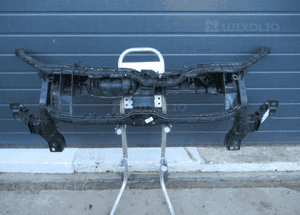 Pas przedni przód wzmocnienie ford transit MK8 2013- 1