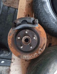 zwrotnica lewa przód qashqai j10 1.5 dci