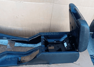 Tunel środkowy podłokietnik BMW E39 8159687 3