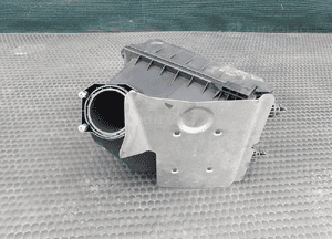 Obudowa Filtra 06B133837AG 06B133837P Powietrza Pokrywa 2.0 ALT Audi A4 B6 B7 VW 6