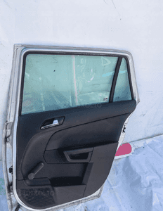 Drzwi prawy tył prawe tylne opel astra h kombi Z157 5