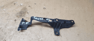 Mocowanie błotnika uchwyt prawy przód VW Touareg 7L0805734 1