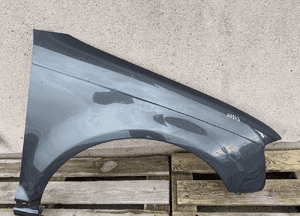 Blotnik przod przedni prawy audi A3 8P 8P0 lift fl 2008-2012 bardzo ladny 1