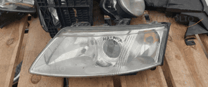 Przod przednia lampa lewa saab 9-3 xenon !bez przetwornicy! 1