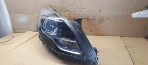 Lampa prawy przód przednia prawa Opel Zafira C UK 13399863 2