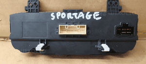 Panel nawiewu klimatyzacji klimy Kia Sportage III 97250-3U001 5