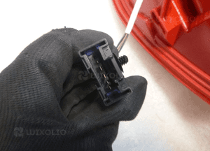 Citroen C4 2 ii sedan lampa prawy tył prawa 5 pin 12