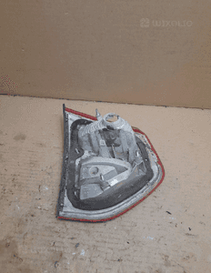 Lampa prawa tylna w klapę citroen C4 picasso 4