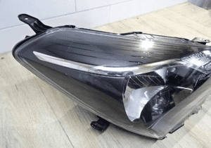 TOYOTA YARIS 3 lift LAMPA PRAWA 3