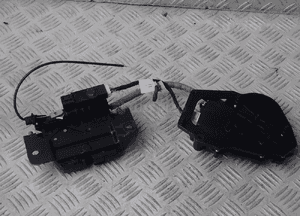 BMW F36 F34 F31 ZAMEK DOCIĄG KLAPY BAGAŻNIKA 912935 2