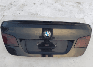 Bmw F10 sedan klapa bagażnika kompletna spojler dokładka 1