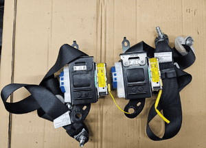 Mazda 6 GH pas bezpieczenstwa przod prawy lewy 08 1