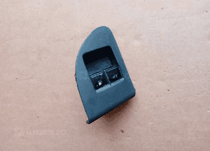 Przełącznik otwierania klapki paliwa klapy bagażnika VW Touareg 7L6867375C 1