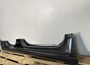 Prog slupek prawy rama skoda fabia iii 3 6V 6V0 2014-2022 nowka orginalny 2