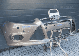 Zderzak przód przedni ford focus MK3 2010-2014 4