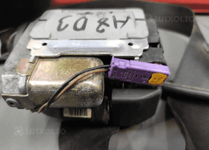 Audi A8 D3 pas lewy tył tylny napinacz czarny oryginał 6