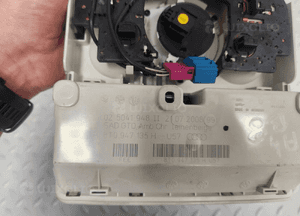 Audi A4 B8 oświetlenie kabiny lampka podsufitki 8T0947135H 2